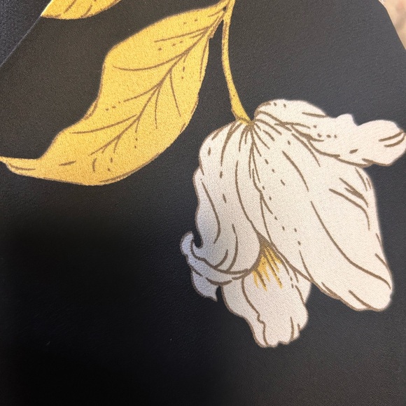 Ricki’s Top - Picture 4 of 4